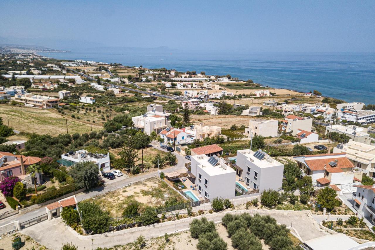 Iron - Idaia & Rea Villa Pangalochori